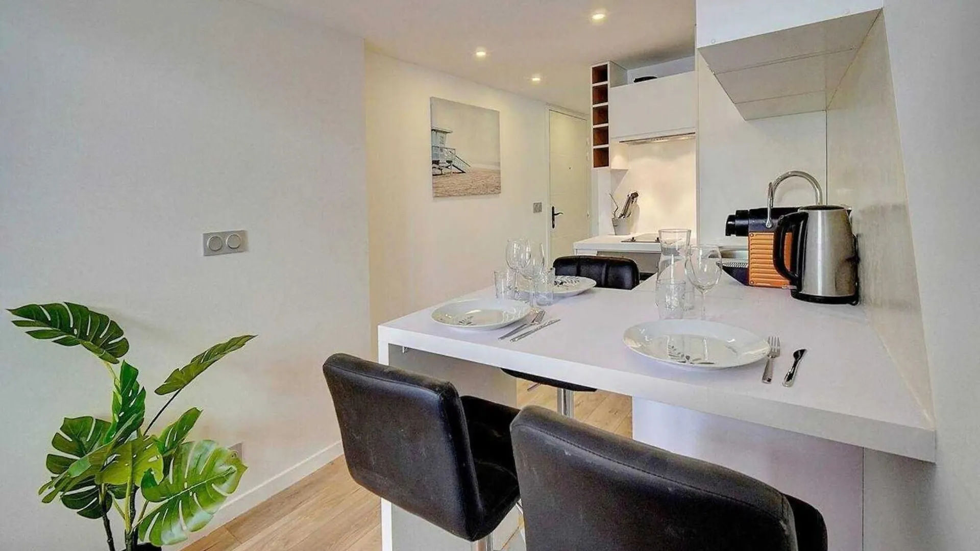 Bright Duplex - Cannes Centre - Mobility Lease Apartment